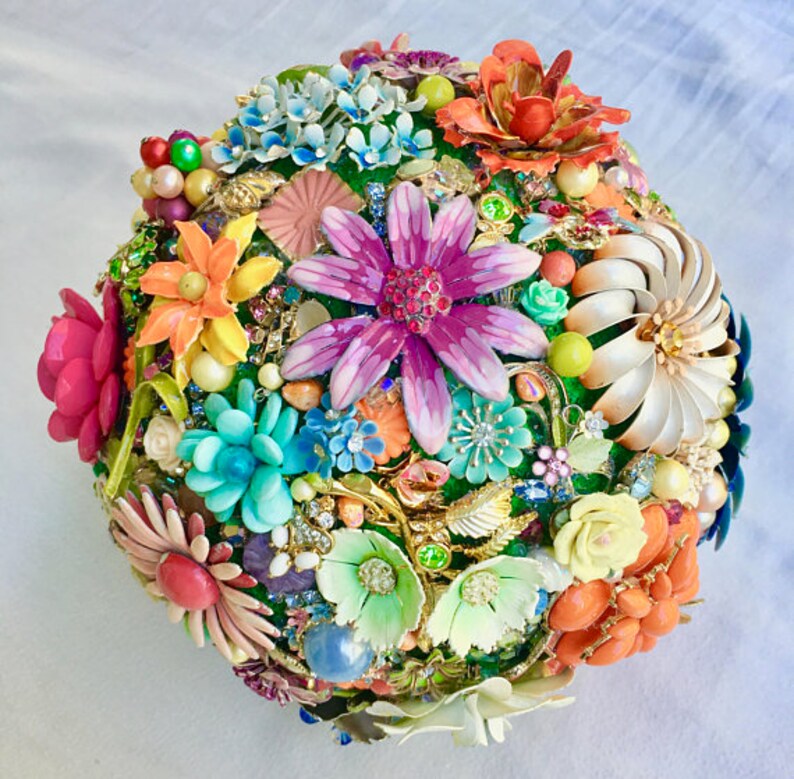 Vintage Floral Decor Vintage Decorations Vintage Flowers Etsy