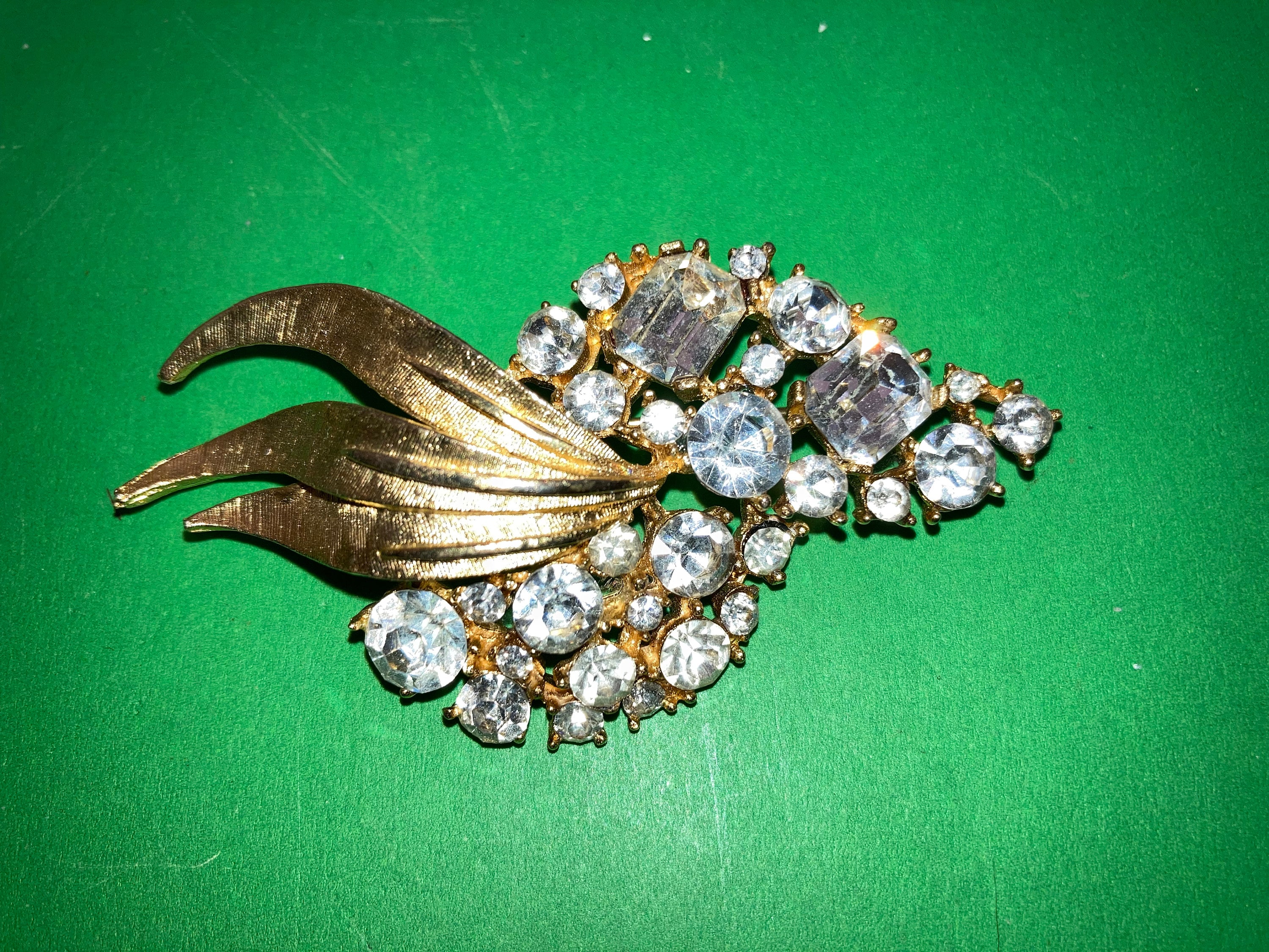 1.5 Silver Fashion Brooch Pin with Iridescent Rhinestones - Pack