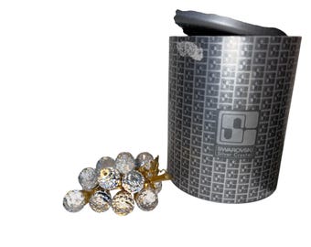 Vintage Swarovski Grape Cluster, Swarovski 7550 NR 20015, Swarovski 1995 Gold Leaf Grape Cluster, Swarovski Faceted Grapes, in the Box