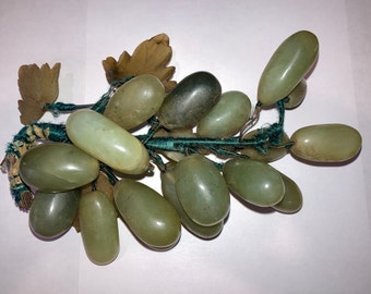 Vintage Jade Grape Cluster, Natural Jade Grapes, Green Bunch of Grapes, Carved Stone Grape Leafs, Jade Grapes Wired in Bunch