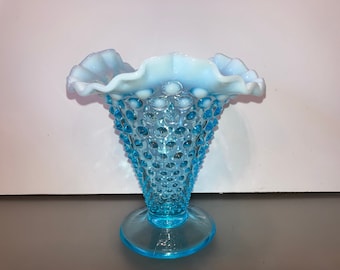 フェントン ブルーオパールセント ホブネイル花瓶 フラワーベース フェントンブルー オパールセント ホブネイル 花瓶 - Etsy 日本