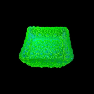Antique Vaseline Square Dish, Uranium Glass Daisy Button Trinket, 4&quot; Square Dish Glows, Opalescent Vaseline Uranium glass, Square Dish, Mint