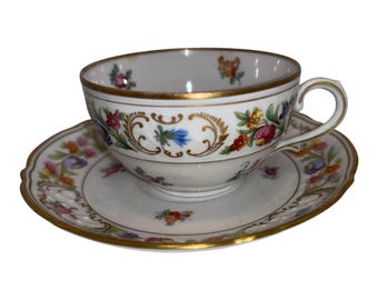 Tasse et soucoupe à thé Schumann Bavaria Château anciennes, tasse à thé Schumann Allemagne à décor floral et bordure dorée, tasse à thé Schumann Dresden, bon état