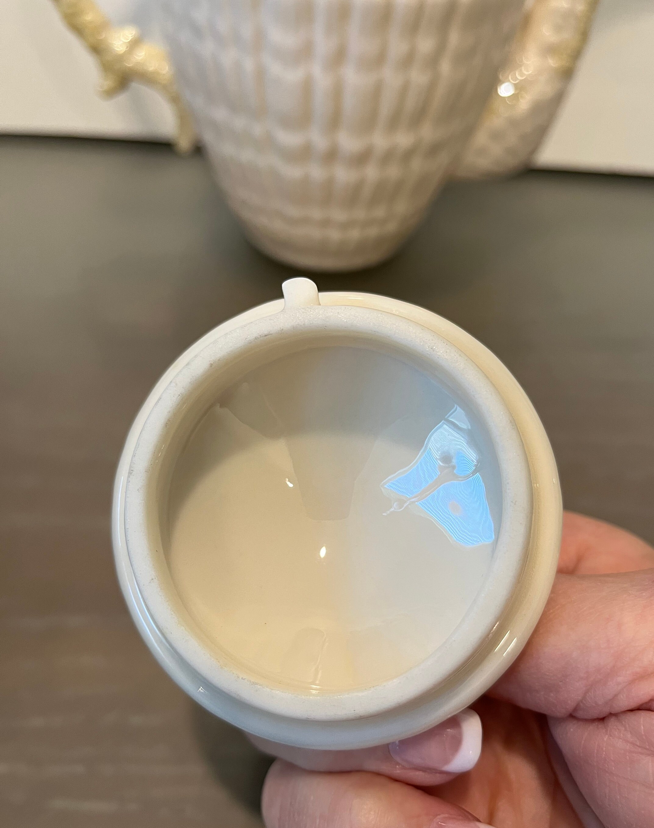 ビンテージ Belleek アイリッシュ リンペット シェル コーヒー ポット 
