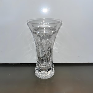 Vintage Mini Crystal Bud Vase, Crystal 3 1/2&quot; Tall Vase, Flared Top Little Crystal Bud Vase, Starburst Crystal Vase, Mint