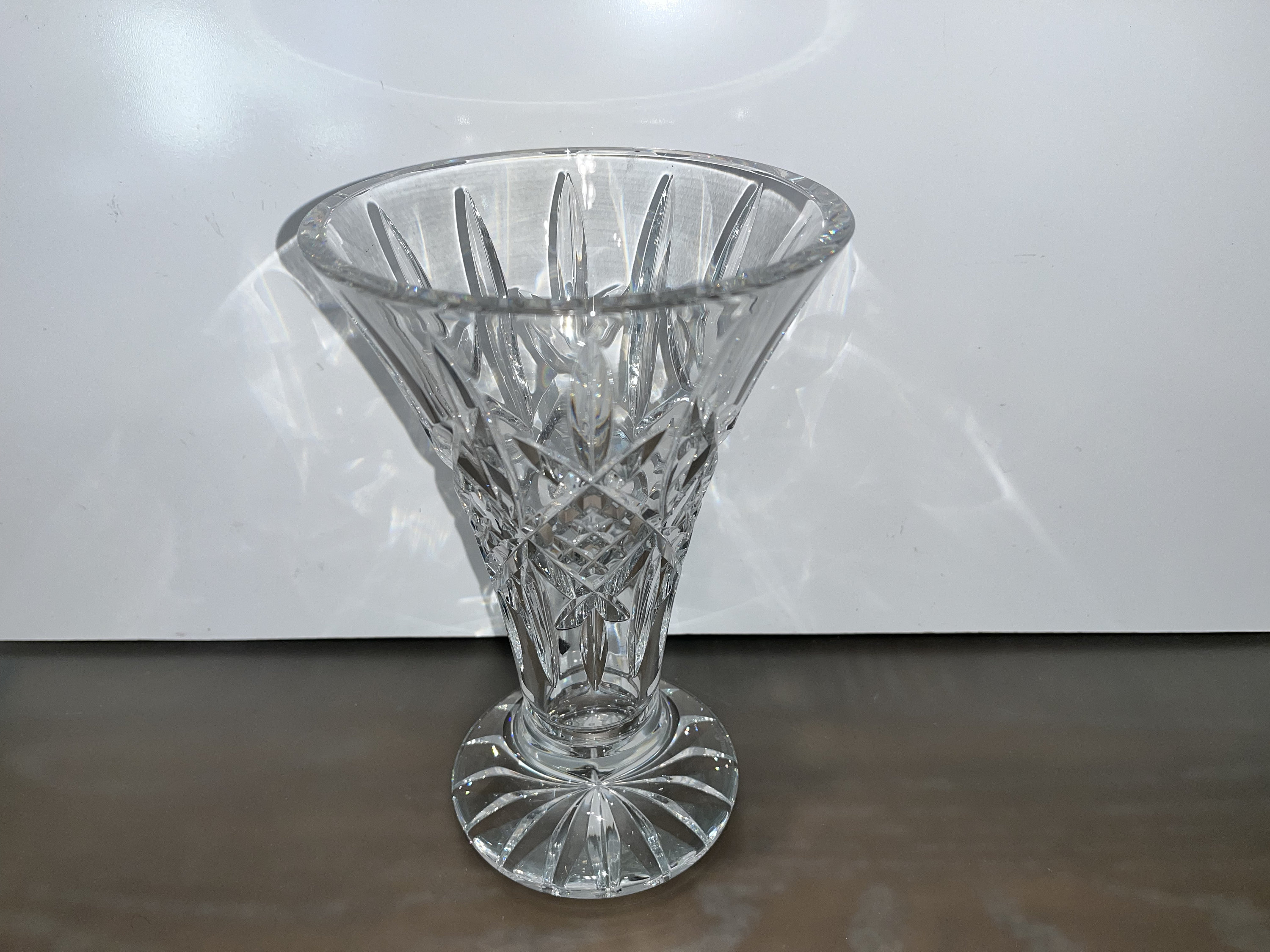 Water Ford Crystal 十字架 Amazon.com: Marquis by Waterford Selah Standing Cross, 10-Inch