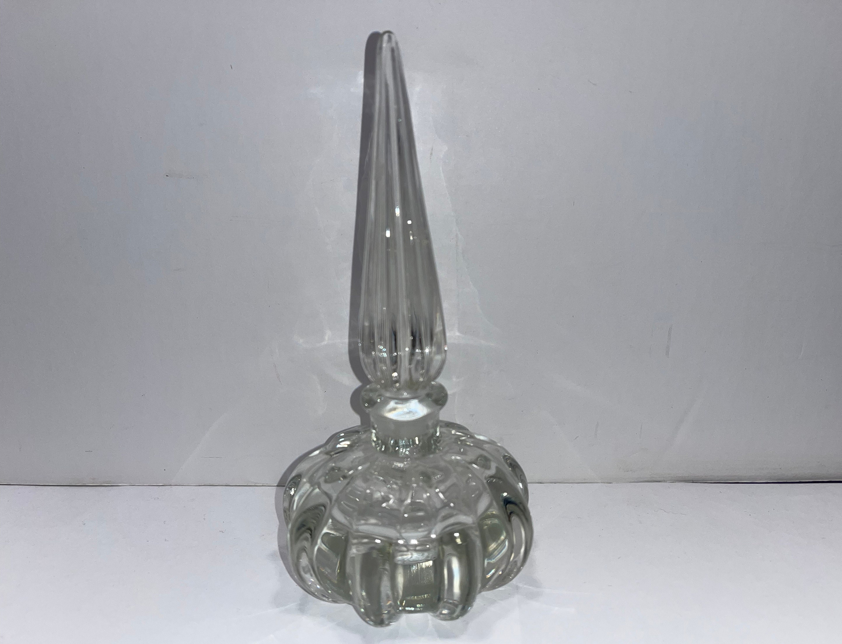 ミッドセンチュリー7インチ香水瓶、ヴィンテージフラワーシェイプ香水