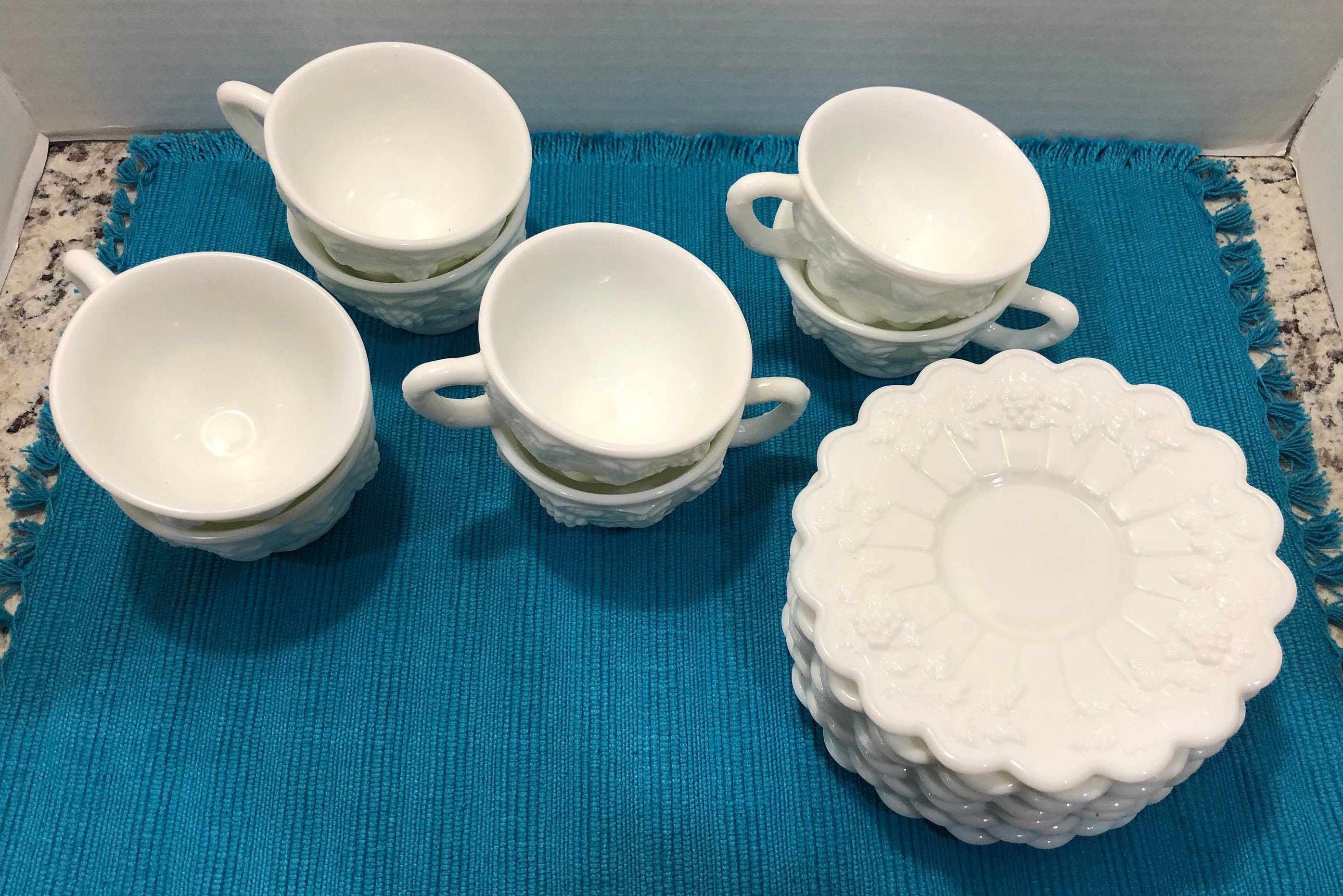 8 Vintage Westmoreland Milk Glass Cups and Saucers Etsy