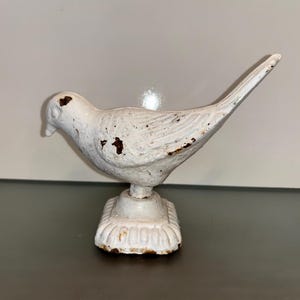 Vintage Cast Iron Bird on Stand, Old Cast Iron Bird Original Base, Cast Iron Bird, White Painted Cast Iron Bird