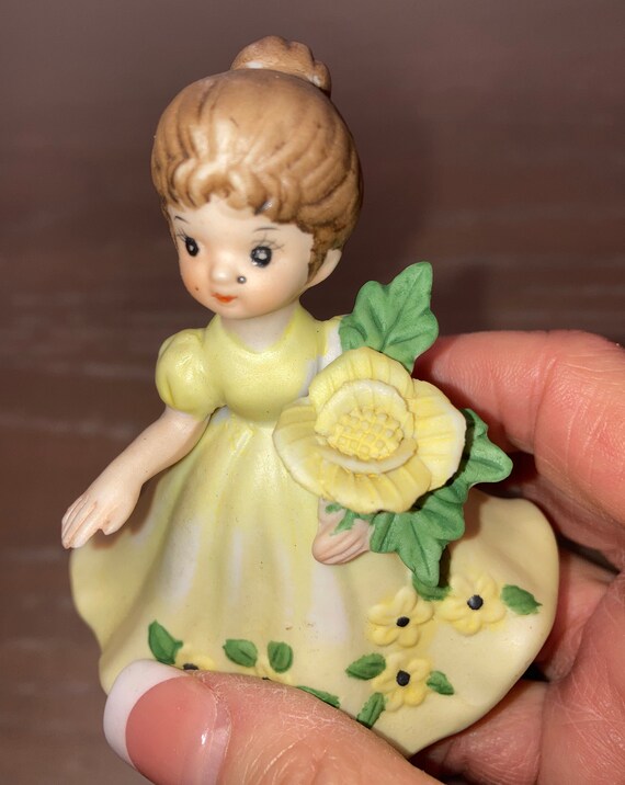 Vintage Japan Girl Figure, Vintage Porcelain Lefton Yellow Dress