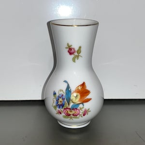 Vintage HEREND Queen Victoria Vase, Herend 7102, Herend Gold Trim Vase, Small 3 1/2&quot; Herend Hungary Vase, Herend Queen Victoria, Mint