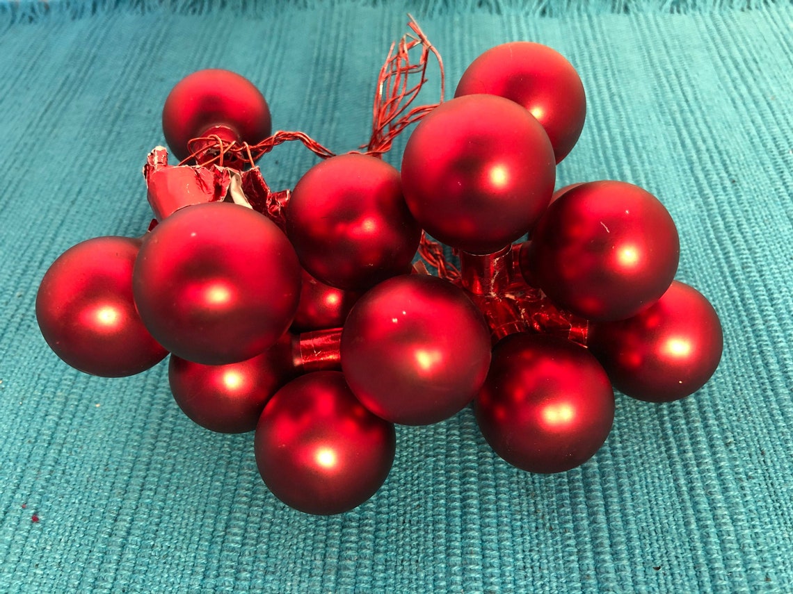 16 Satin Red Cluster Balls Christmas Ornaments 2 Clusters Etsy