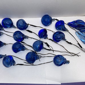 18 Mid Century Blue Glass Grapes, Blown Glass Blue Grapes on Wires, Blue Glass Leaf on Wire, Vintage Wired Grapes, Glass Grapes on Stem