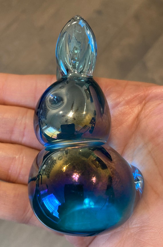Ron Ray Aqua Bunny Rabbit Figure, 1982 Iridescent Turquoise Glass