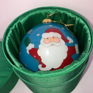 Li Bien Santa 2007 Ornament, Li Bien Santa Bag 2007 Ornament, Li Bien Glass Hand Painted Santa Ornament, Li Bien Santa 4&quot; Ornament