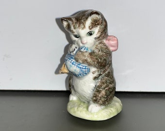 Vintage Beatrix Potter Miss Moppet, Beatrix Potter Cat Figure, Beatrix Potter Miss Moppet, Beatrix England Cat, Beatrix Cat with Mouse, Mint