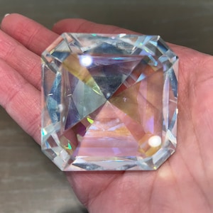 Oleg Cassini Iridescent Diamond Paperweight, Oleg Cassini Square Cut Diamond Paperweight, 2&quot; Square Cut Iridescent Diamond, Mint