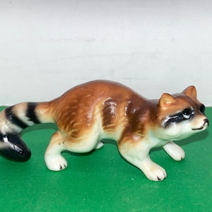 Vintage Porcelain Raccoon Figure, Painted Whimsical Raccoon, Vintage Animal Figures, Porcelain Raccoon, Miniature Raccoon