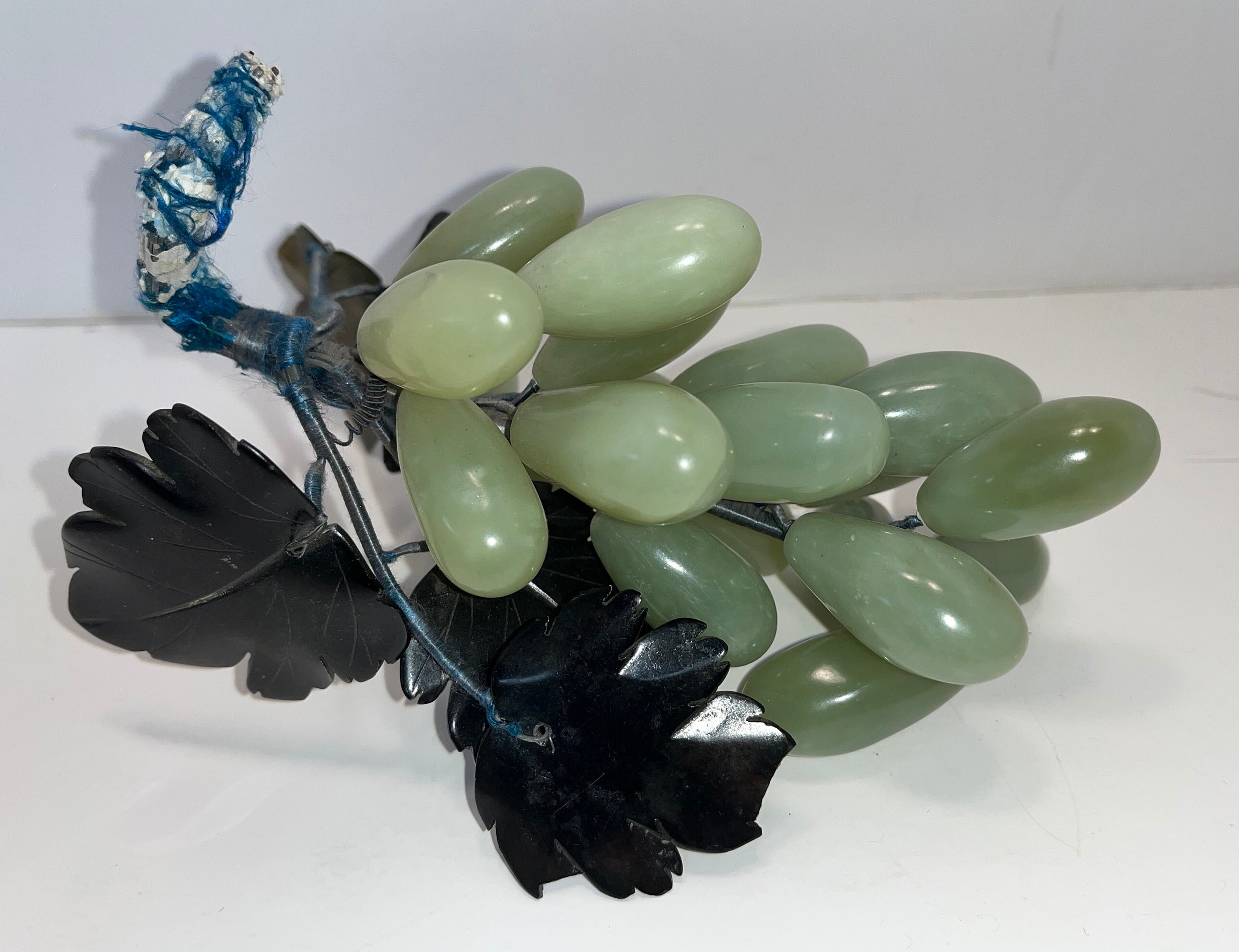 ヴィンテージ翡翠のブドウの房、天然研磨翡翠のブドウ、緑のブドウの房