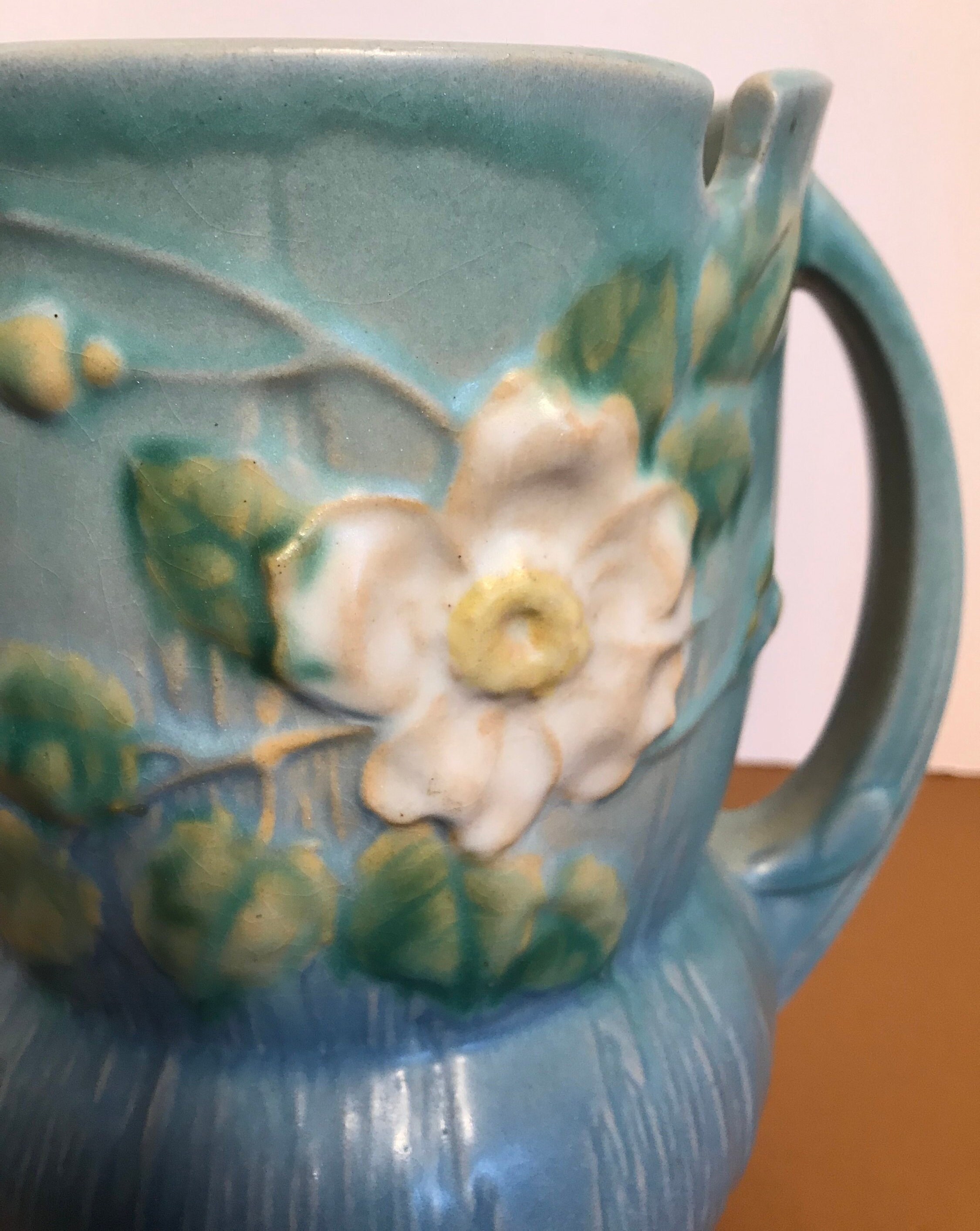 Vintage Roseville Notched Rim Vase 985 Blues with White Roses Etsy