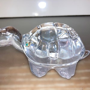 Vintage Glass Turtle figure, 4&quot; Long Turtle Paperweight, Glass Turtle with Butterfly, Turtle Figure, Glass Turtle Sculpture, Tortoise, Mint