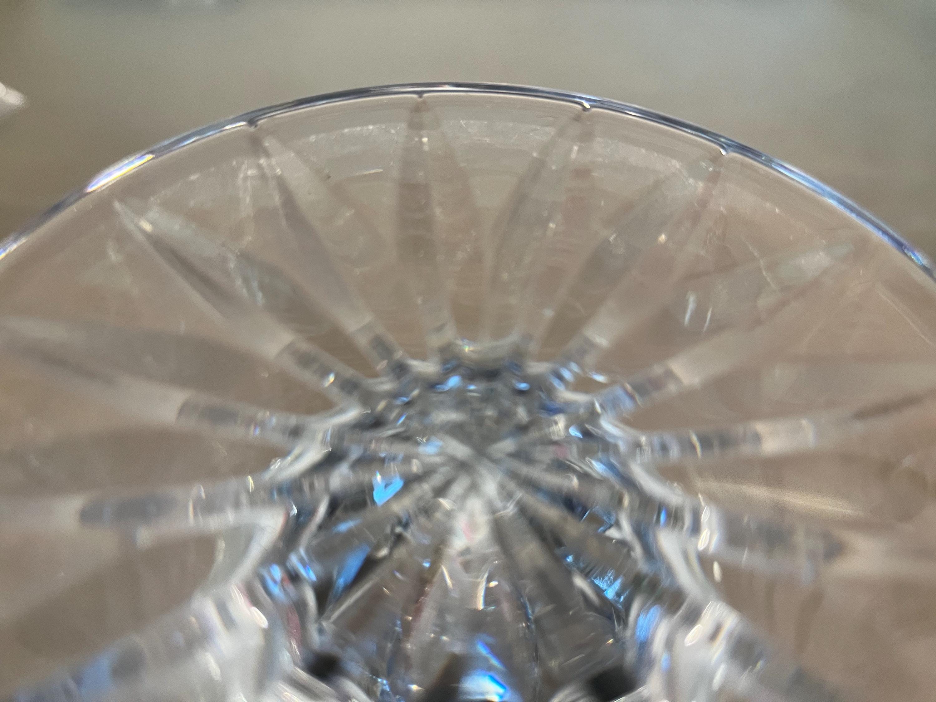 ウォーターフォード 9インチ 脚付きリズモア花瓶、クリスタル