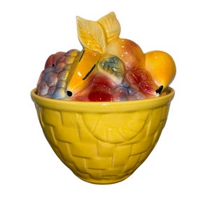 Vintage Shawnee Fruit Basket Cookie Jar, 1940 Shawnee Cookie Jar, Shawnee 9&quot; Fruit Basket Lidded Biscuit Jar, Shawnee 84, READ