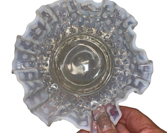 フェントン オパールセント ホブネイル フリル ボンボンディッシュ