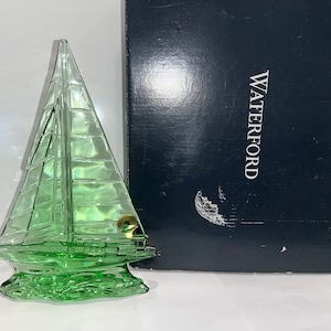 Waterford Green Sailboat Sculpture, Waterford Crystal Green Sailboat, Waterford Green Schooner, Signed Waterford, Waterford 40029117, In Box