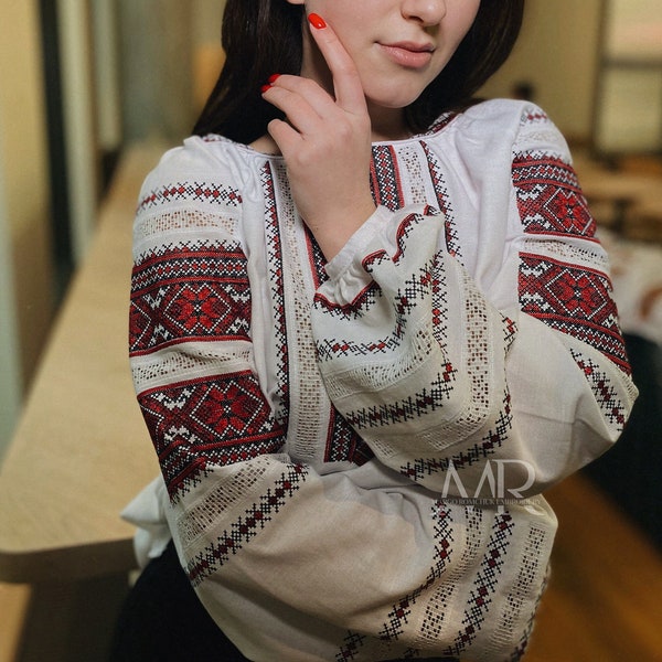White embroidered blouse with geometric ornament Ukrainian vyshyvanka shirt for women Ethnic peasant shirt on homespun cotton
