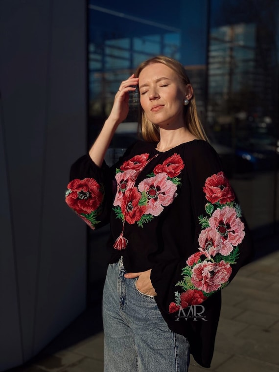 Idealmente rock Ambicioso Hermosa blusa negra con bordado floral Bordado de flores con - Etsy México