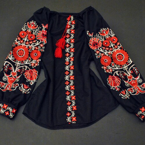 Floral Embroidered Blouse Ukrainian Embroidery Vyshyvanka Etsy