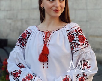Embroidered Linen Vyshyvanka, Traditional Ukrainian Blouse with Floral Design, Wonderful Embroidered Blouse, Linen Shirt for Women
