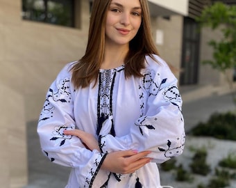 White Boho Linen Dress with Floral Embroidery, Ukrainian Vyshyvanka Dress, Traditional Ukrainian Wedding Dress, Romantic White Light Dress