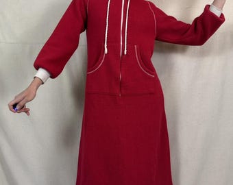 Vestido de pijama de felpa vintage de los años 70 de Sears JR. Bazaar con capucha.