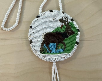 Collar Navajo con borla de cuentas y medallón de nativos americanos vintage con corbata de alce