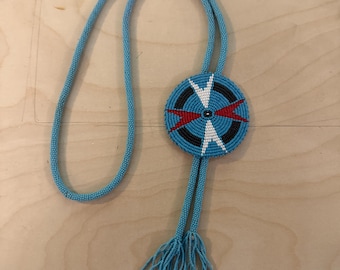 Collar navajo con medallón de cuentas de nativos americanos vintage, borla con cuentas de caballo