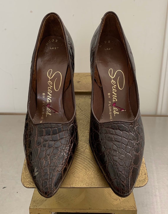 Vintage 60s Brown Crocodile Leather Heels Size 5 - image 3