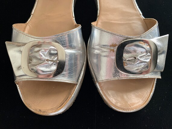 Amazing Vintage 40s Silver Leather Sandals 8.5M - image 8