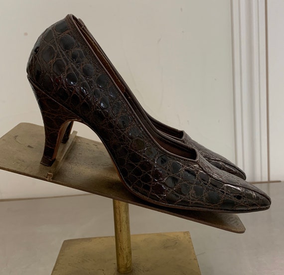 Vintage 60s Brown Crocodile Leather Heels Size 5 - image 5