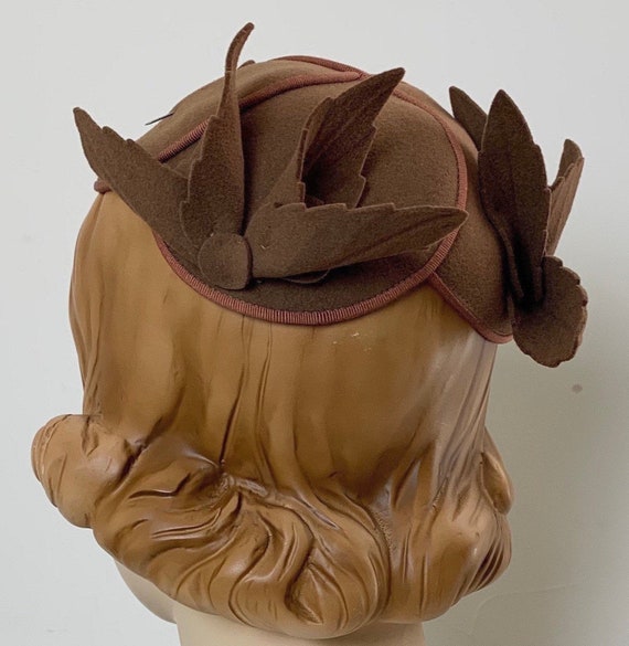 Vintage 30s Brown Cloche Hat Skull Cap