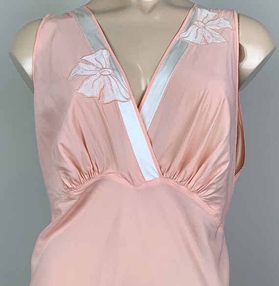 Vintage 40s Barbizon Pink Rayon Negligee Nightgown