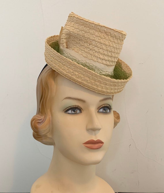 Vintage 30s 40s Straw Tilt Hat Fascinator Hat