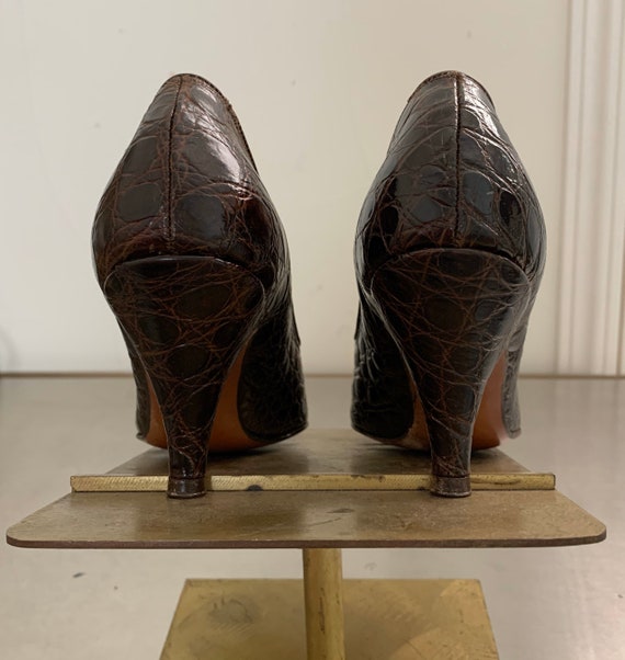 Vintage 60s Brown Crocodile Leather Heels Size 5 - image 6