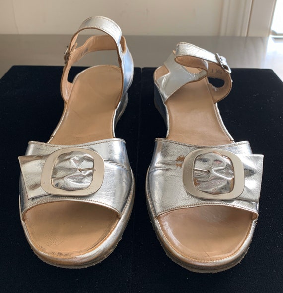 Amazing Vintage 40s Silver Leather Sandals 8.5M - image 6