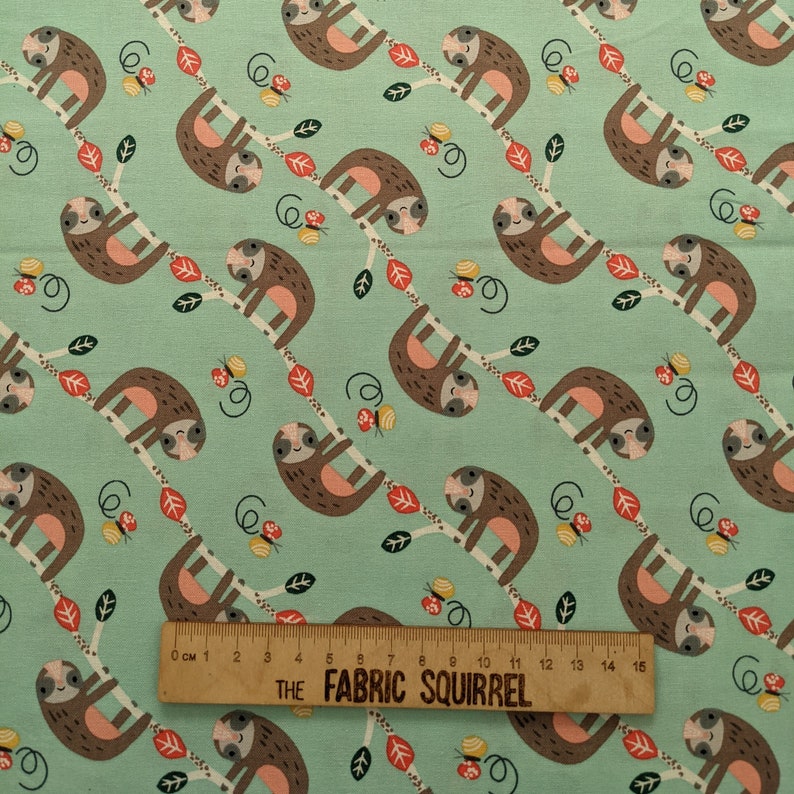 Wild About You from Fabric Editions Children/'s Animal Fabric Fat Quarters and by the Metre