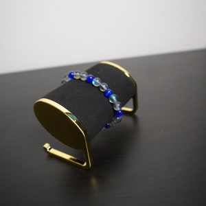 Handcrafted Ocean Inspired Blue Glass Bead Elastic Bracelet for Everyday Elegance