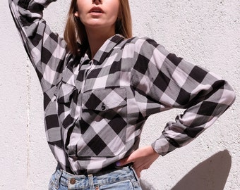 Checkered Shirt Vintage 90s Plaid Top Grey Black Viscose Blouse Button Down Long Sleeve Lumberjack Shirt Womens Check Oversized Shirt Small