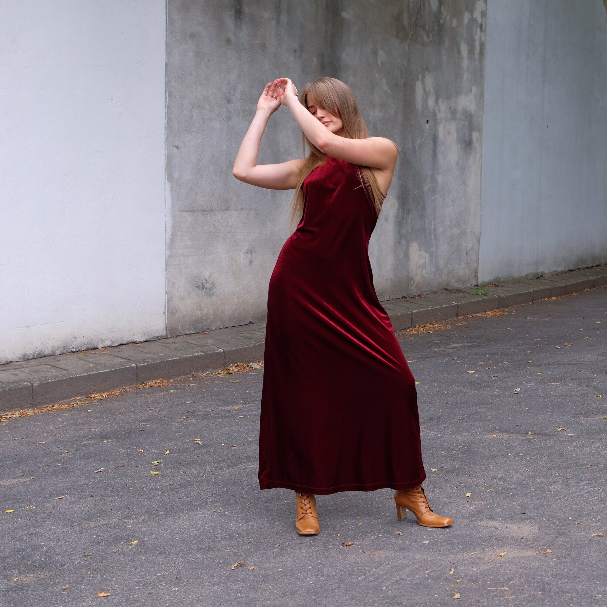 Vintage 90s Y2K Burgundy Velour Dress Maxi Formal Dress Halter Red Velvet  Evening A-line Dress Sleeveless Long Party Dress Mock Neck Sz M/L - Etsy
