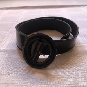 Early 2000 vintage like 60&#39;s Black patent wide belt with round buckle - size Medium - made in Canada